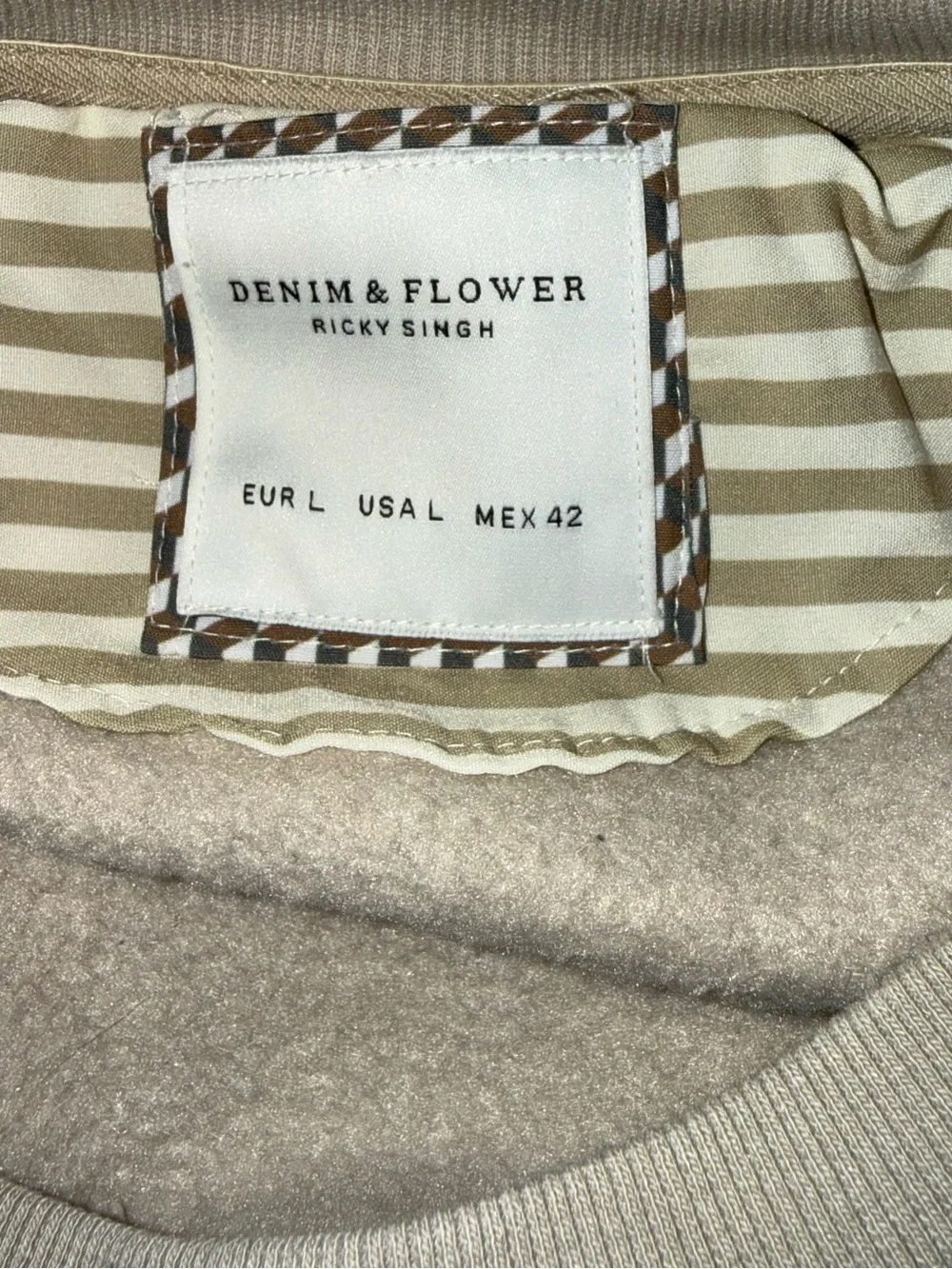 🆓 Color-block Men’s Sweater